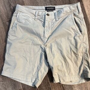 American Eagle Outfitters Men's Light Gray Flat Front Shorts